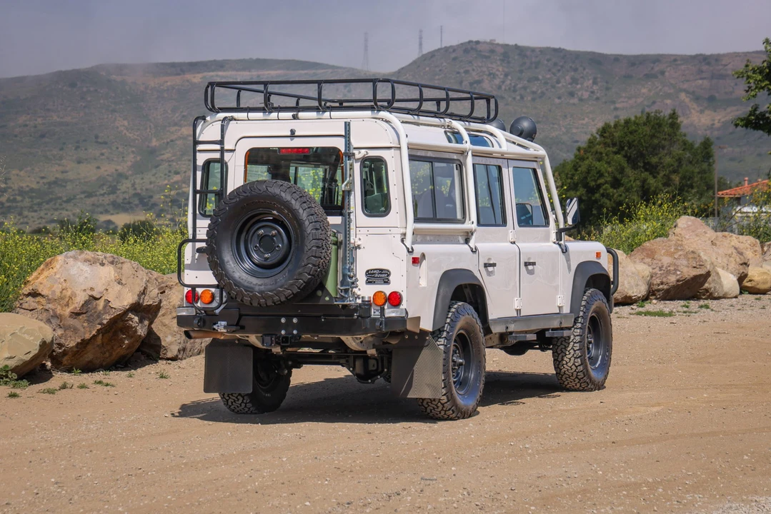1993 Land Rover Defender 110 - Image 12 of 31