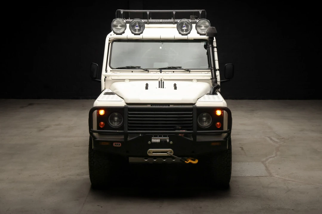 1993 Land Rover Defender 110 - Image 30 of 31