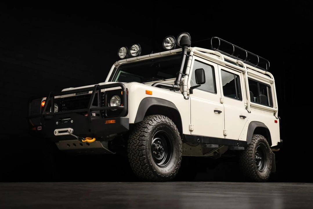 1993 Land Rover Defender 110 - Image 25 of 31