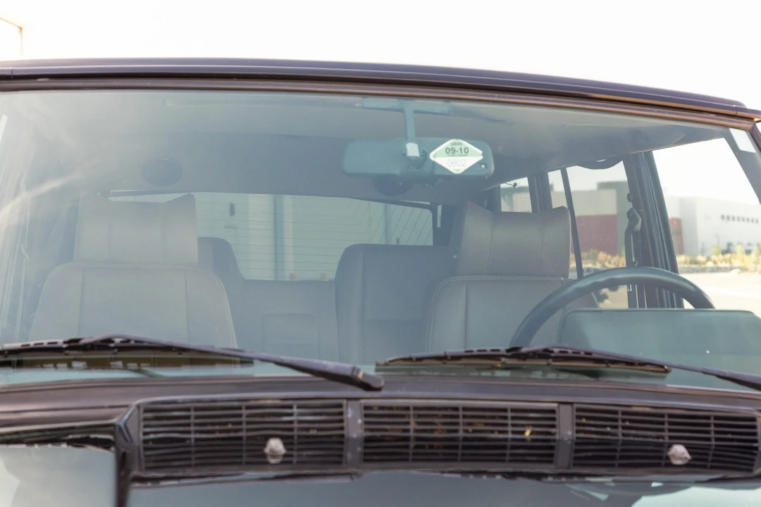 1993 Land Rover Range Rover Classic - Image 10 of 31