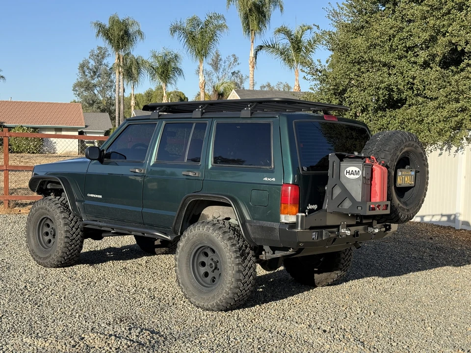 2000 Jeep XJ Cherokee - Image 5 of 31