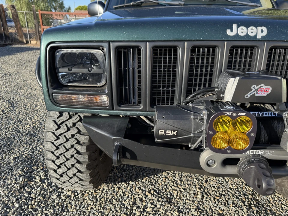 2000 Jeep XJ Cherokee - Image 15 of 31