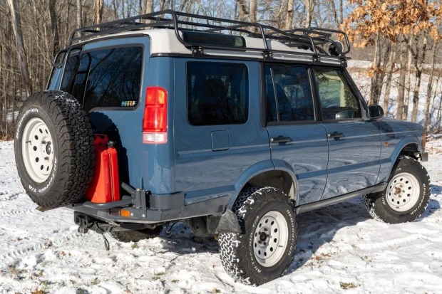 2000 Land Rover Discovery 2nd Gen - Image 2 of 7