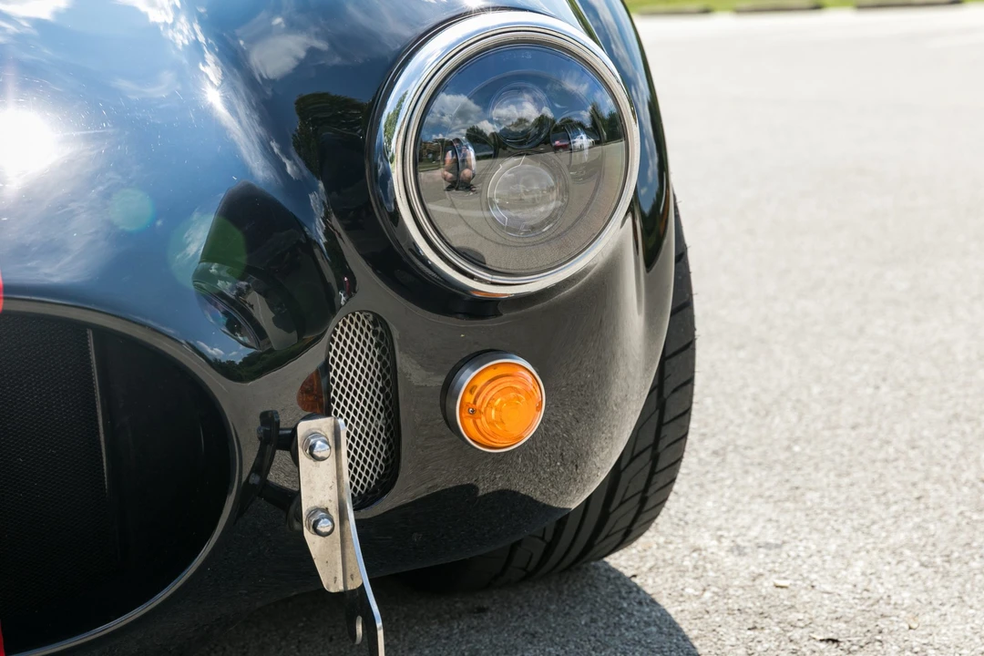 Shelby Cobra Replica - Image 23 of 31