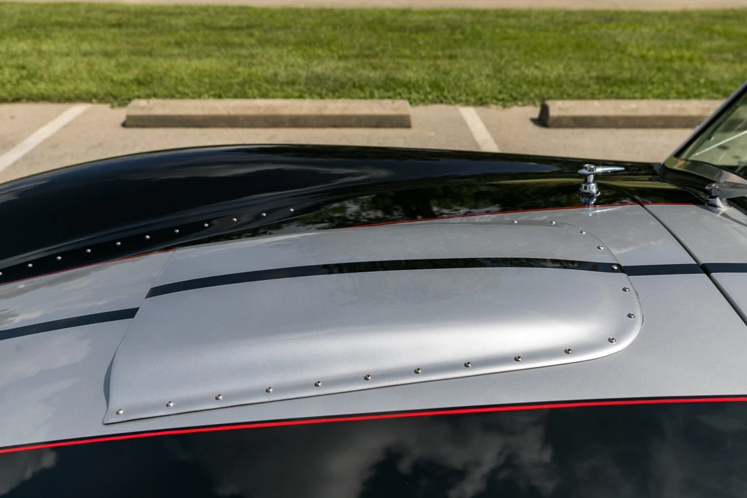 Shelby Cobra Replica - Image 17 of 31