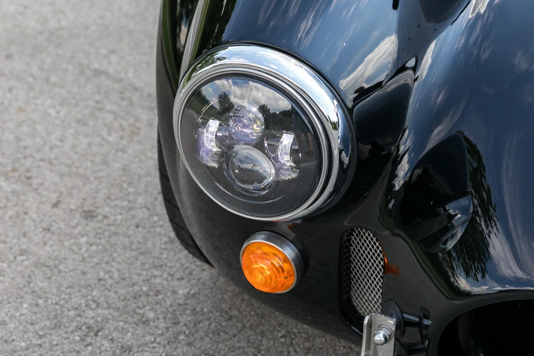 Shelby Cobra Replica - Image 22 of 31
