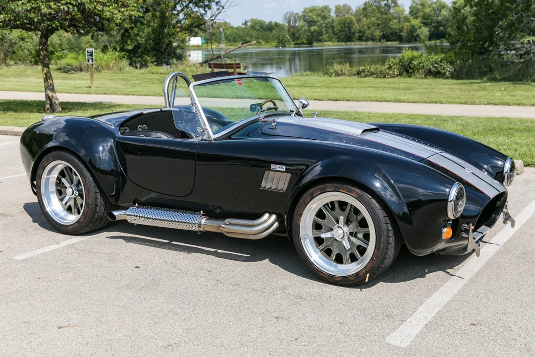 Shelby Cobra Replica - Image 6 of 31