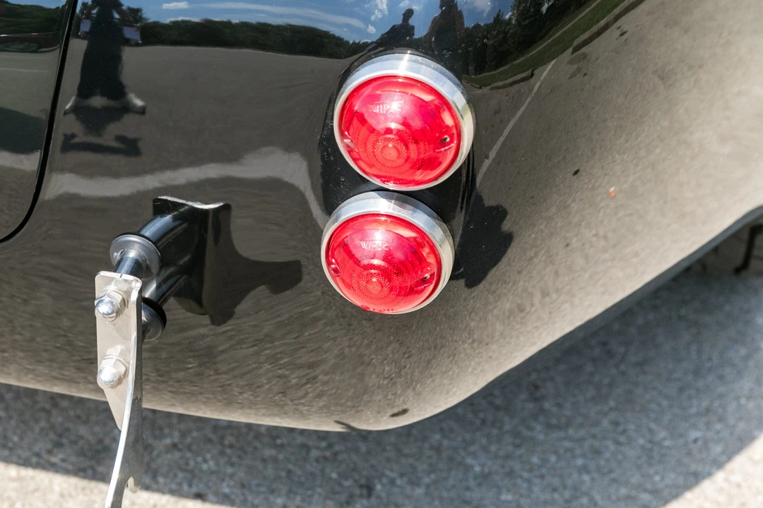 Shelby Cobra Replica - Image 30 of 31
