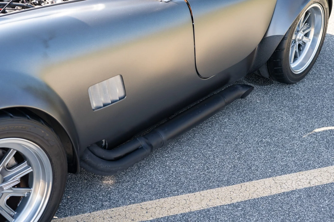 Shelby Cobra Replica - Image 17 of 31