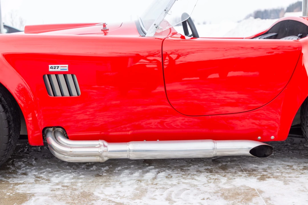 Shelby Cobra Replica - Image 24 of 31