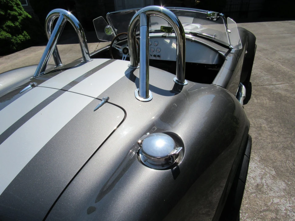 Shelby Cobra Replica - Image 24 of 31