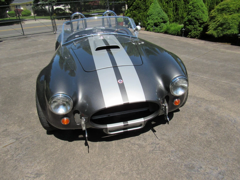 Shelby Cobra Replica - Image 15 of 31