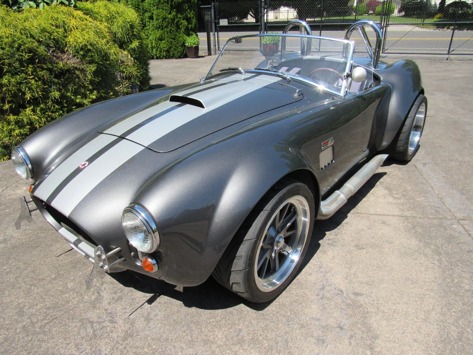 Shelby Cobra Replica - Image 2 of 31