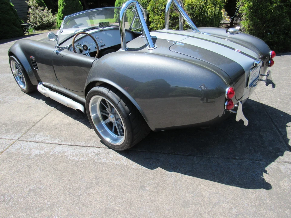 Shelby Cobra Replica - Image 6 of 31