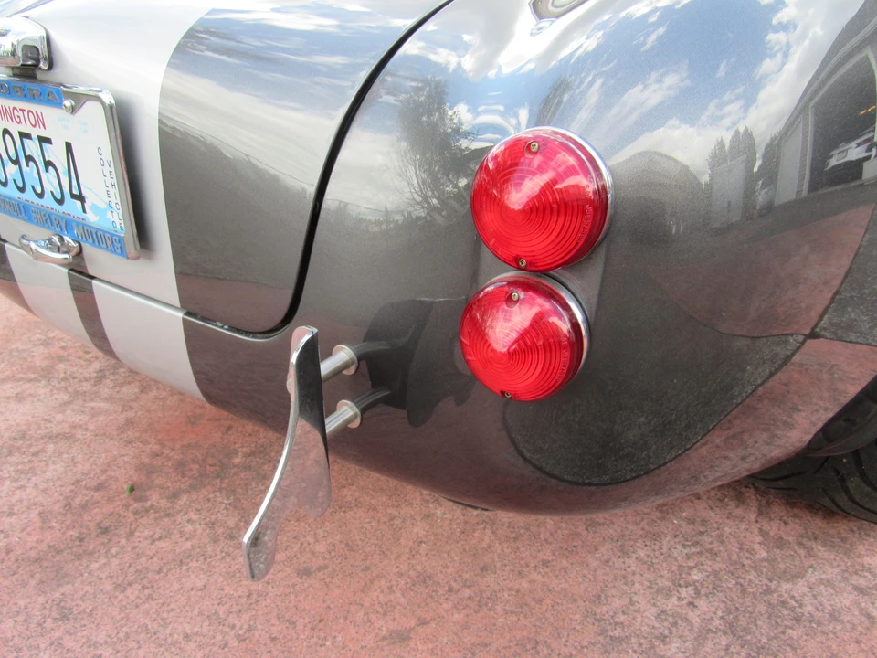 Shelby Cobra Replica - Image 23 of 31