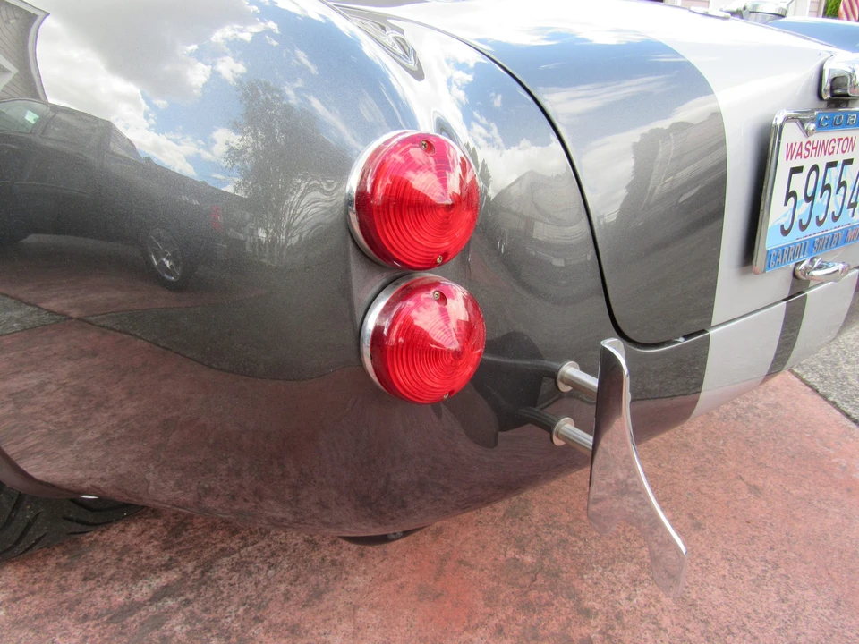 Shelby Cobra Replica - Image 22 of 31