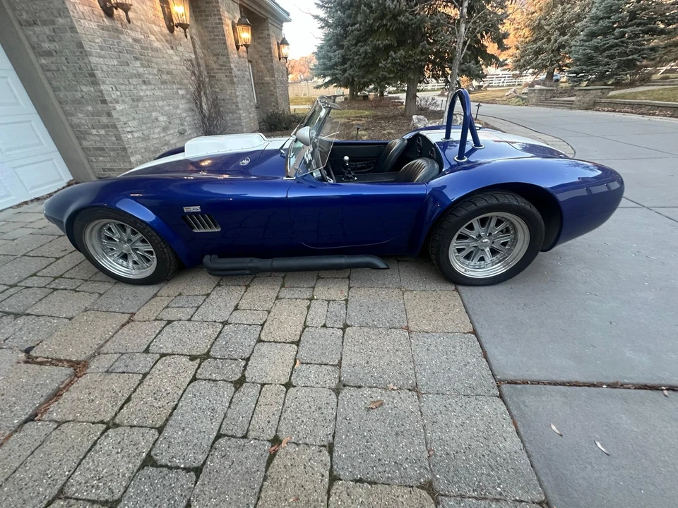 Shelby Cobra Replica - Image 9 of 31