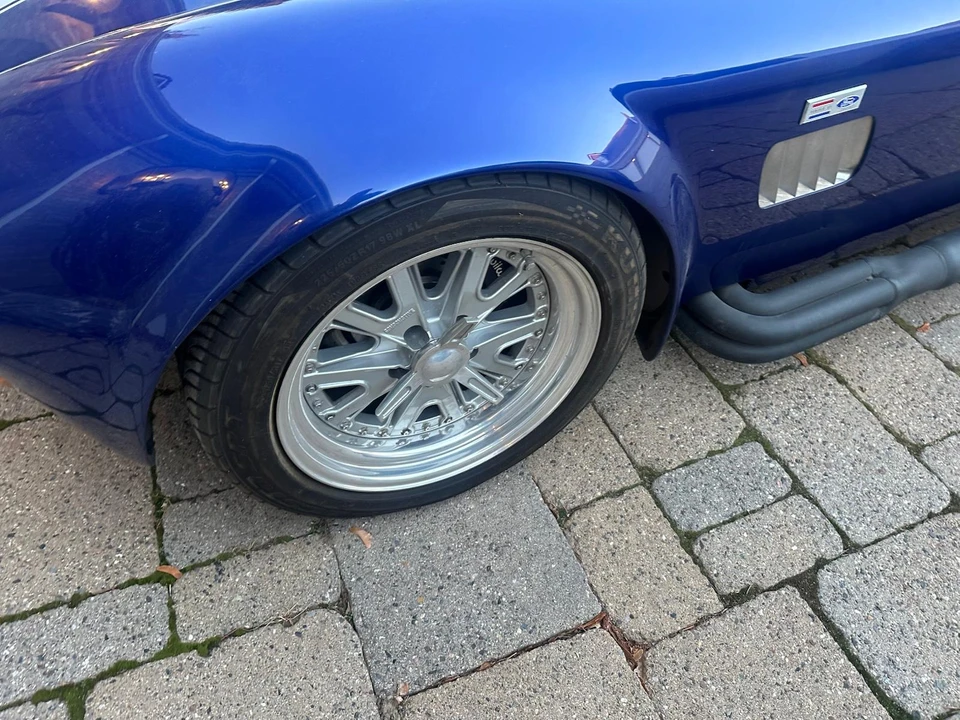 Shelby Cobra Replica - Image 19 of 31