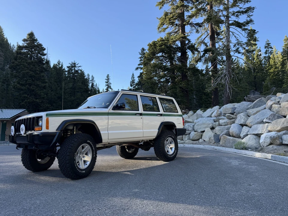 1998 Jeep XJ Cherokee - Image 18 of 31