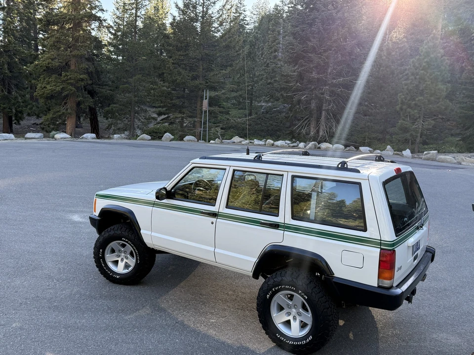 1998 Jeep XJ Cherokee - Image 24 of 31
