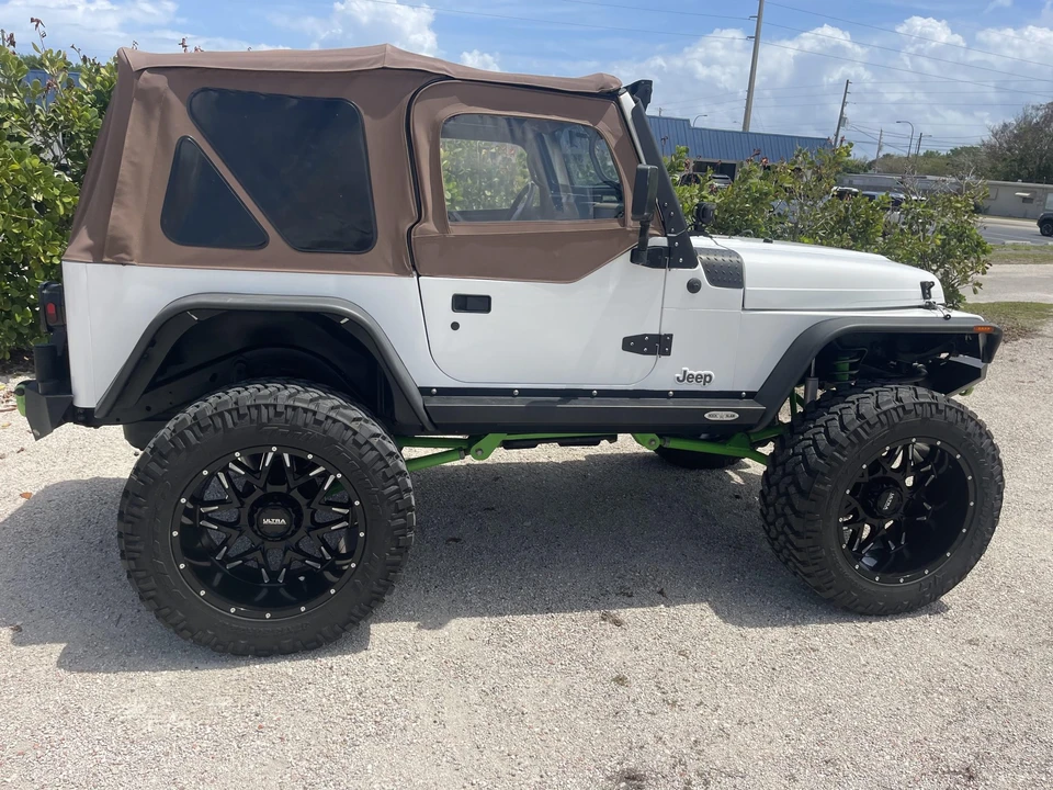 1999 Jeep TJ Wrangler - Image 17 of 31
