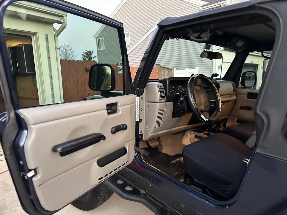 2004 Jeep TJ Wrangler - Image 18 of 31
