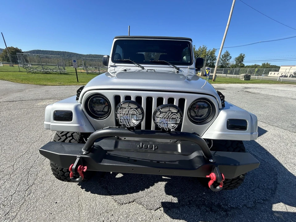 2004 Jeep TJ Wrangler - Image 2 of 31