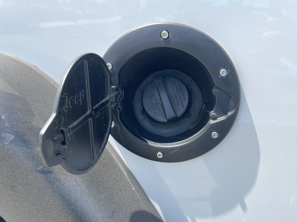 2006 Jeep TJ Wrangler - Image 28 of 31