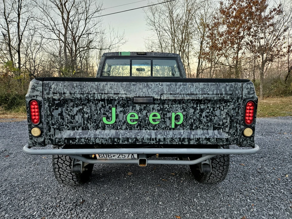 1989 Jeep Comanche - Image 10 of 31