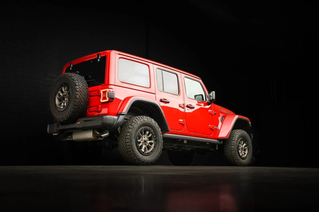 2022 Jeep JL Wrangler - Image 17 of 31