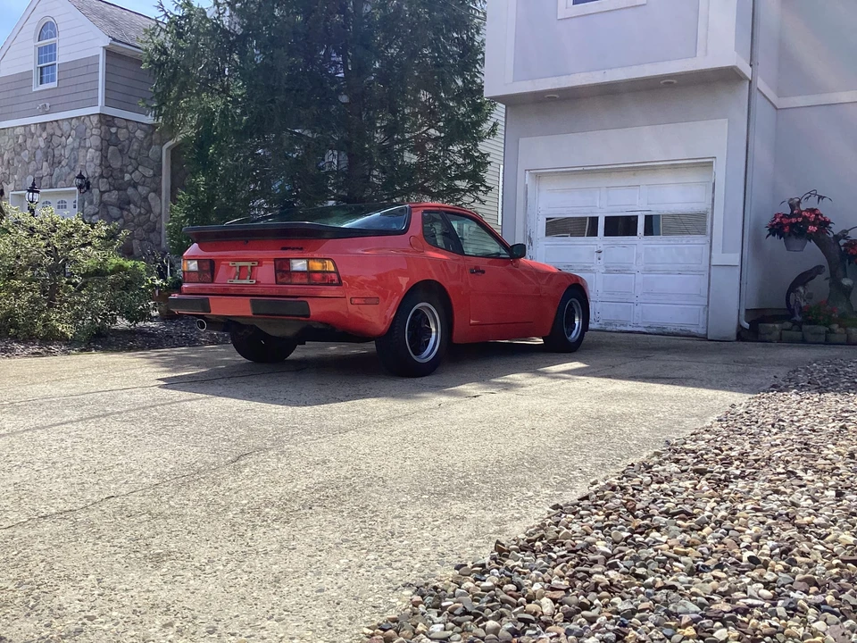 1984 Porsche 944 - Image 22 of 31