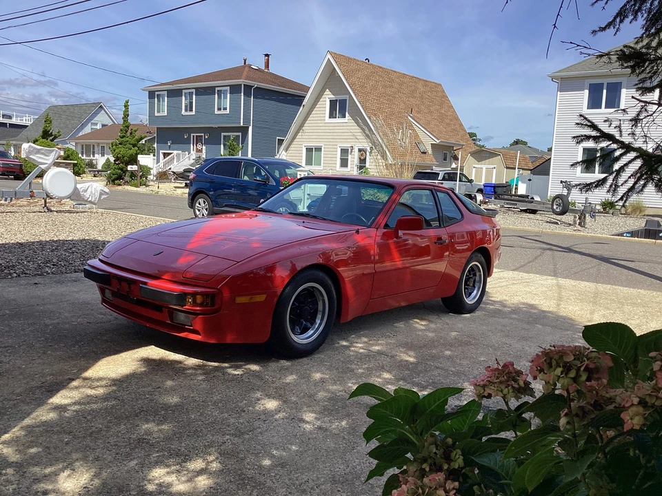 1984 Porsche 944 - Image 2 of 31