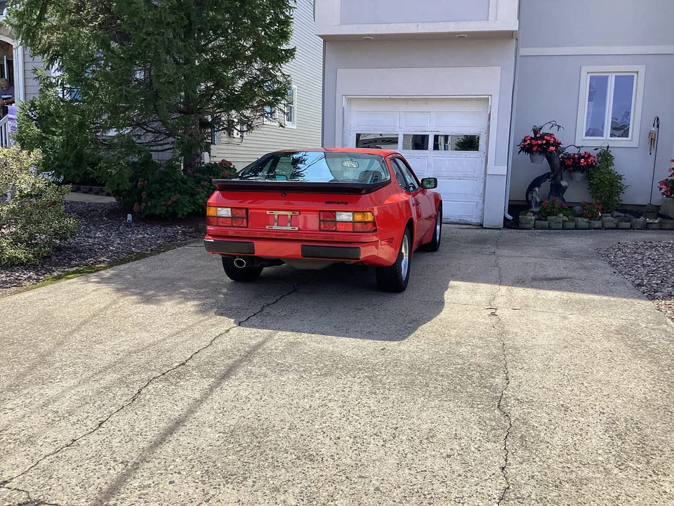 1984 Porsche 944 - Image 25 of 31