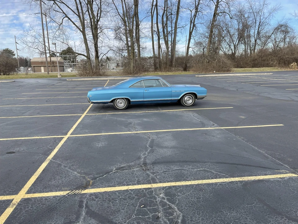 1966 Buick LeSabre - Image 9 of 31