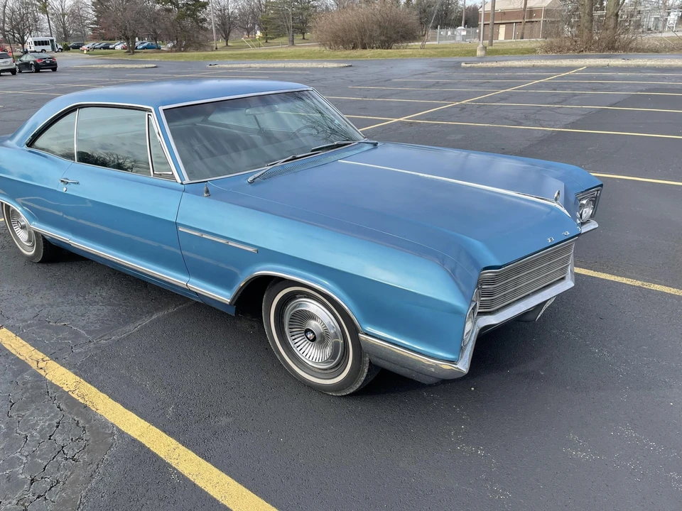 1966 Buick LeSabre - Image 27 of 31