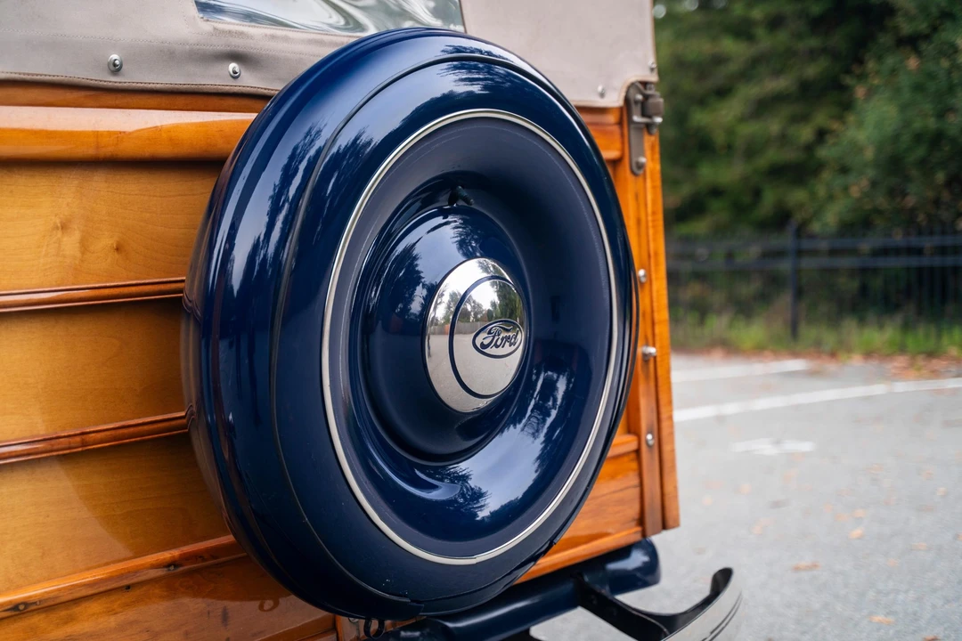 1936 Ford Model 48 & 68 - Image 18 of 31
