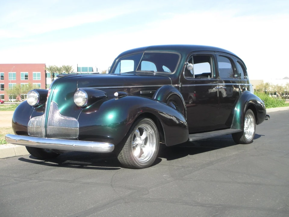 1939 Buick Roadmaster - Image 2 of 31