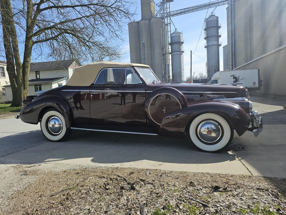 1940 LaSalle Series 50 - Image 13 of 31