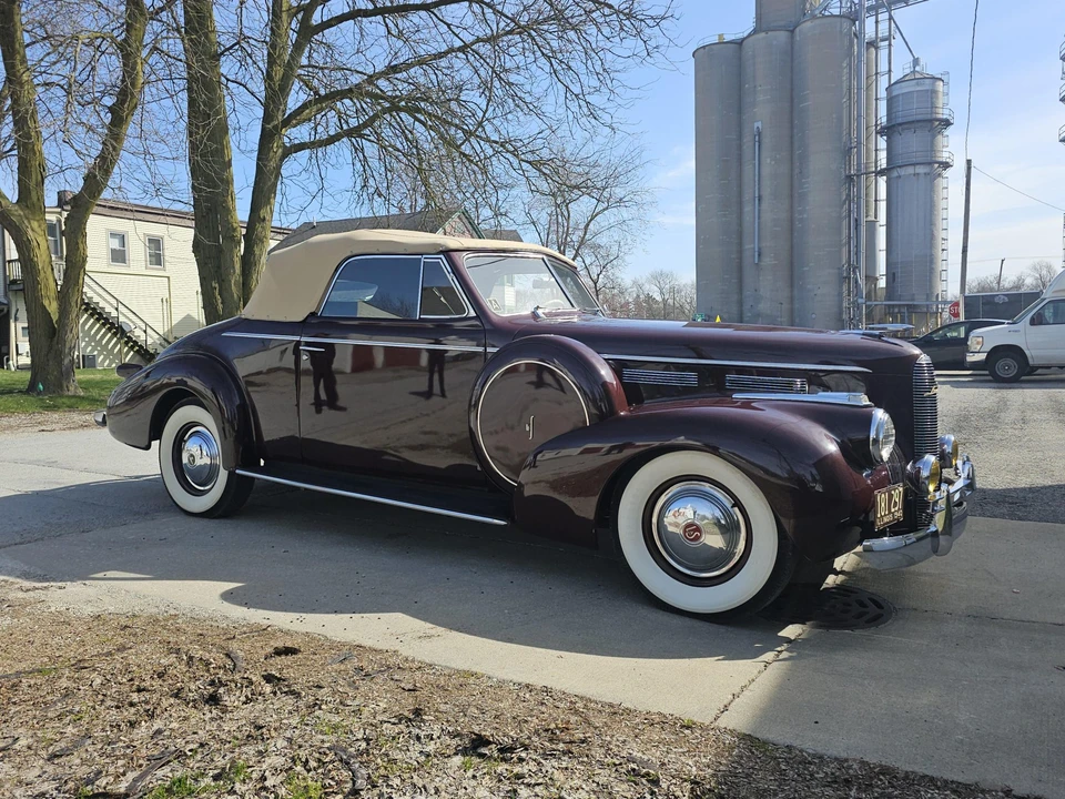 1940 LaSalle Series 50 - Image 14 of 31