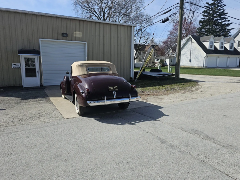 1940 LaSalle Series 50 - Image 24 of 31