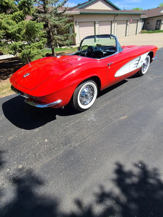 1961 Chevrolet Corvette C1 - Image 4 of 31