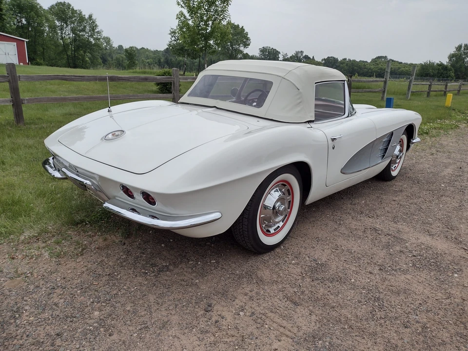 1961 Chevrolet Corvette C1 - Image 21 of 31