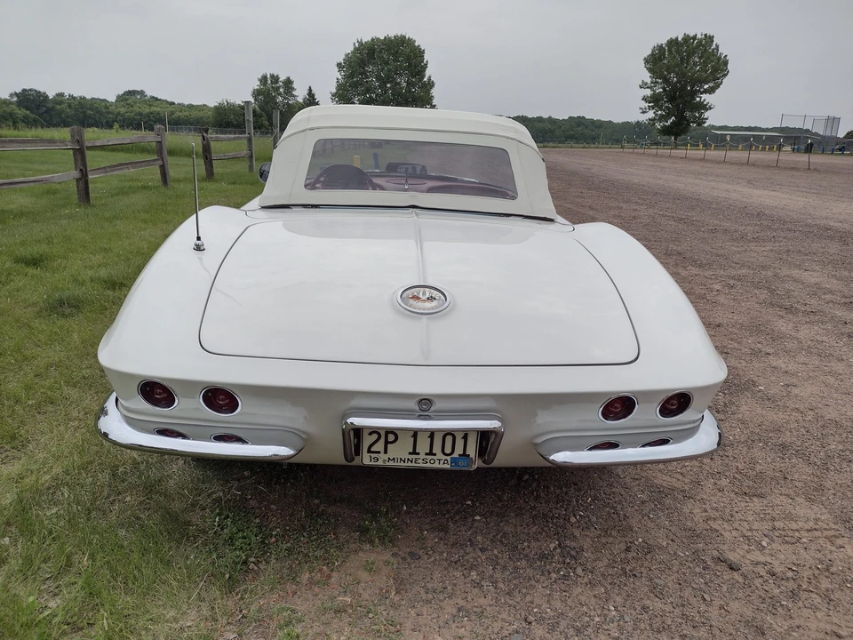 1961 Chevrolet Corvette C1 - Image 18 of 31