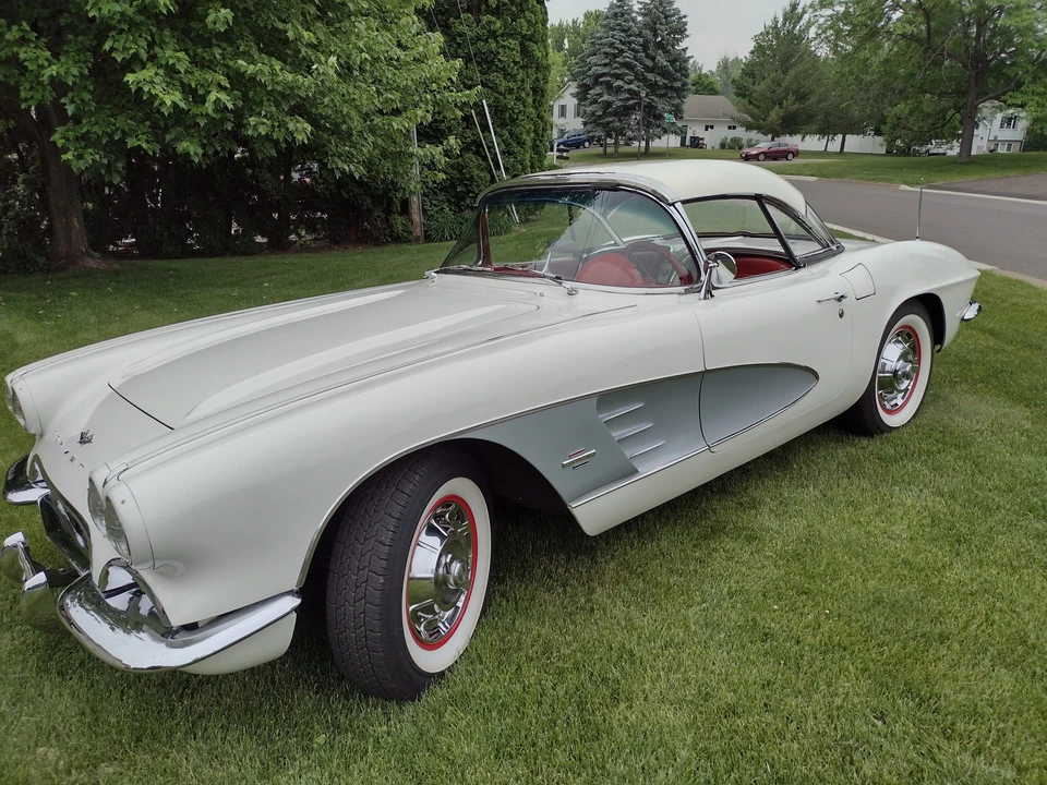 1961 Chevrolet Corvette C1 - Image 27 of 31