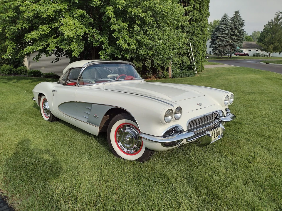 1961 Chevrolet Corvette C1 - Image 24 of 31