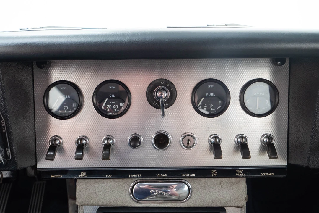 1961 Jaguar E-Type Series 1 - Image 28 of 31