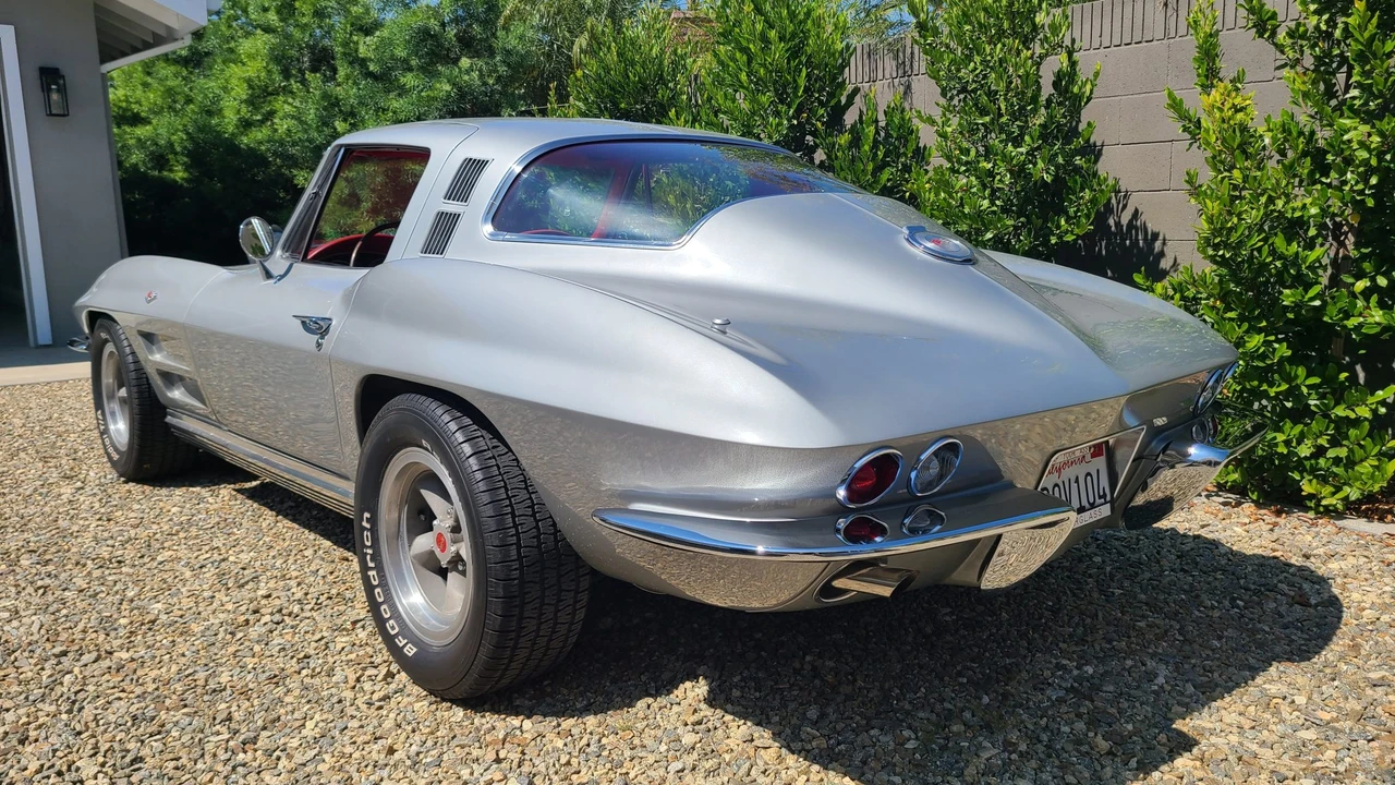 1964 Chevrolet Corvette C2 - Image 12 of 31