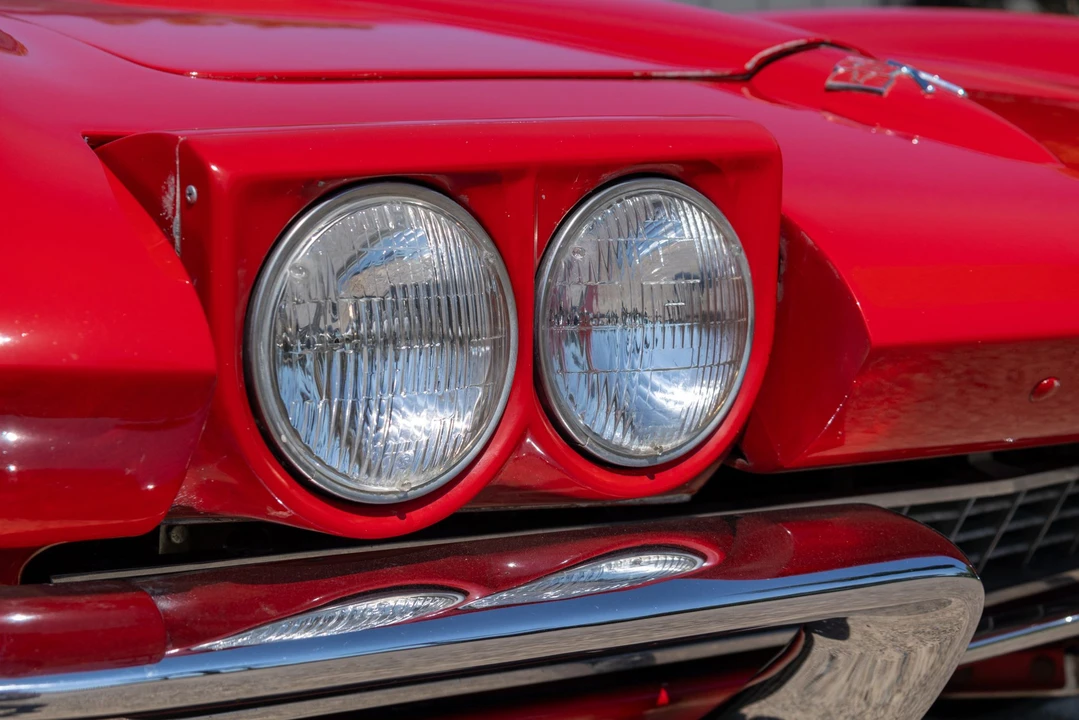 1965 Chevrolet Corvette C2 - Image 19 of 31