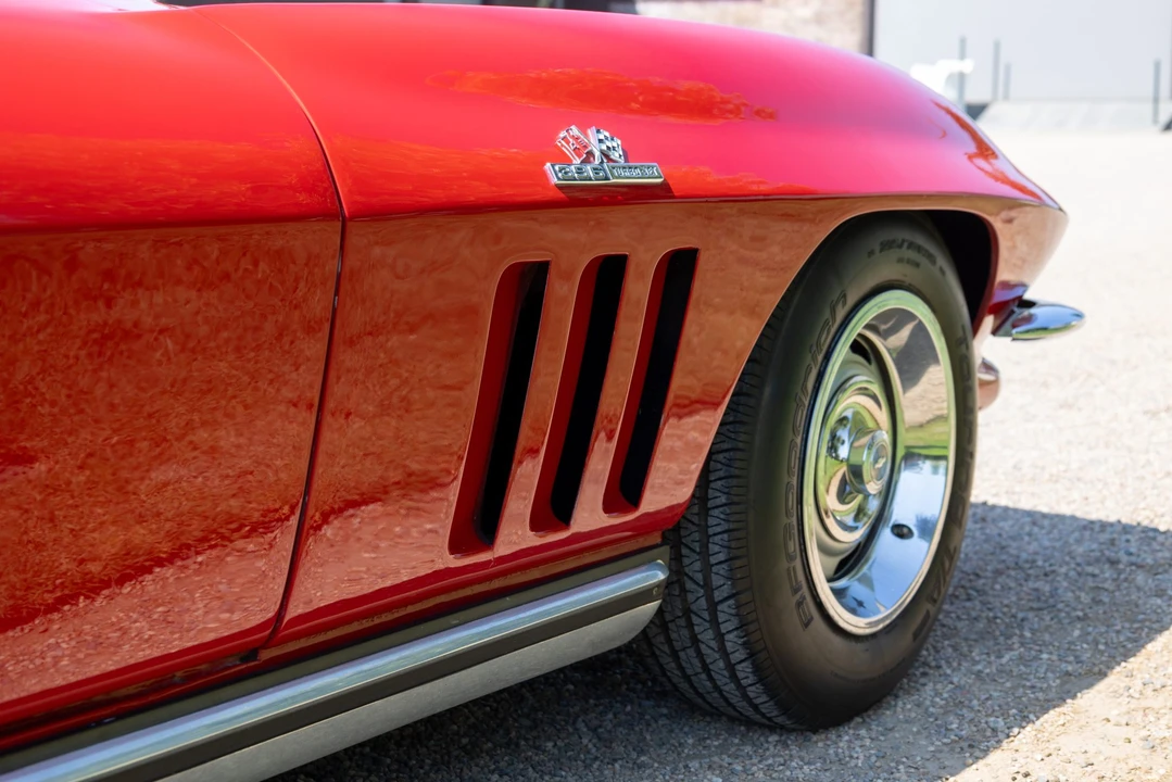 1965 Chevrolet Corvette C2 - Image 28 of 31