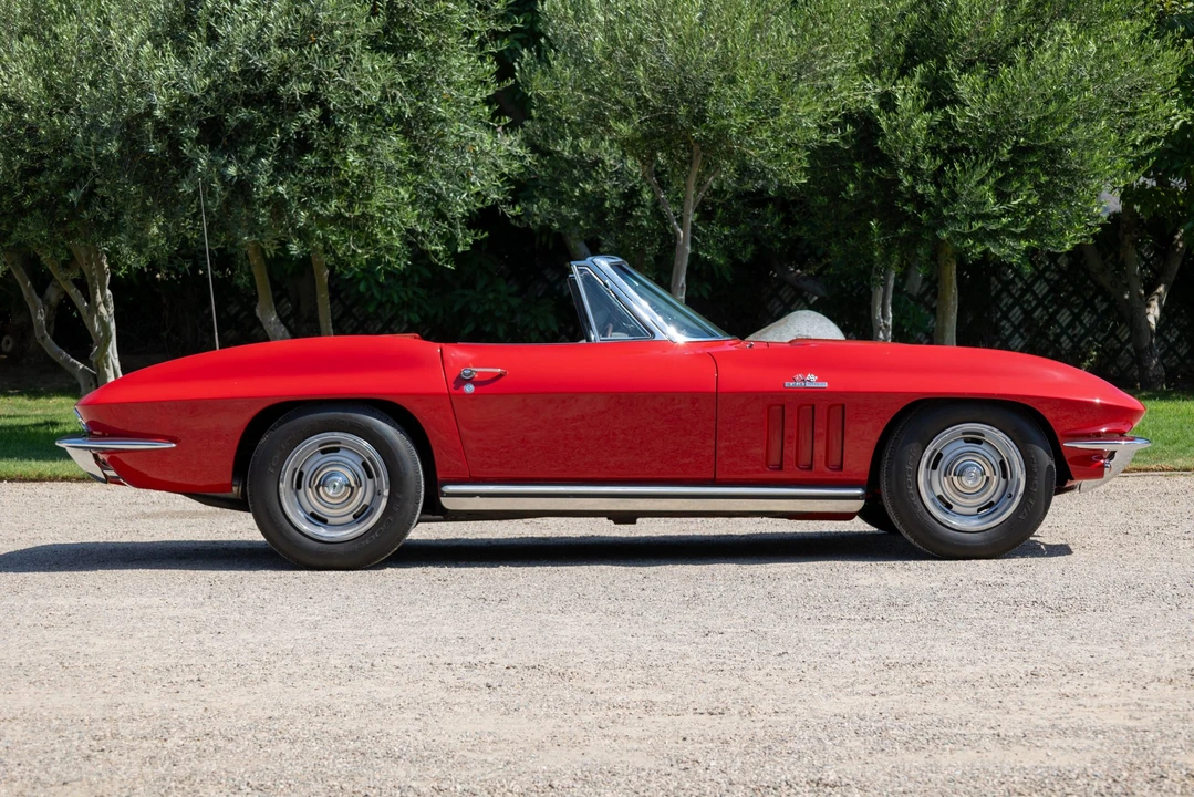 1965 Chevrolet Corvette C2 - Image 8 of 31